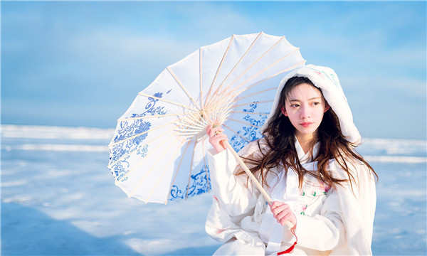 章丘试管代怀生子多少钱一个？助孕之路的费用分析与方案选择